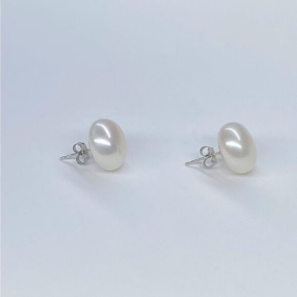 Saks Fifth Avenue Collection 14K White Gold Freshwater Button Pearl Stud Earring - Picture 4 of 9